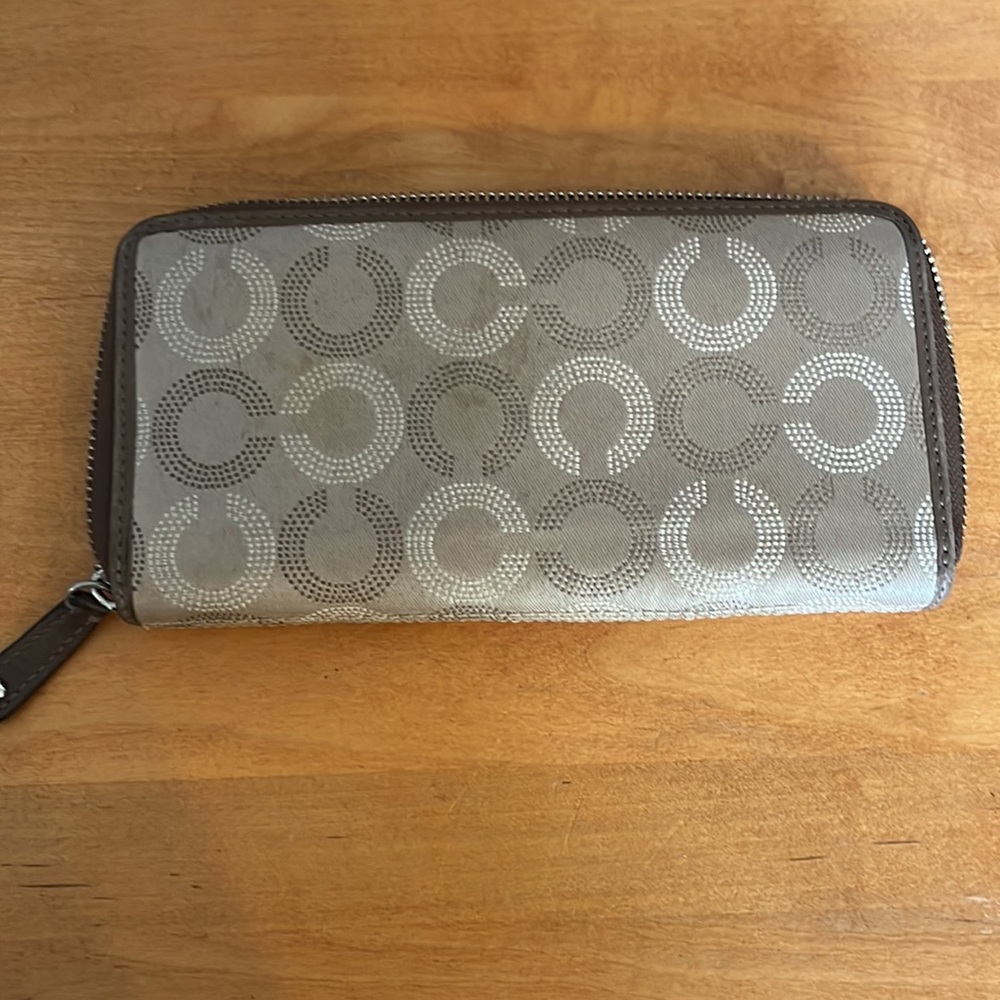 Coach Purse and Matching Wallet - Picture 11 of 12